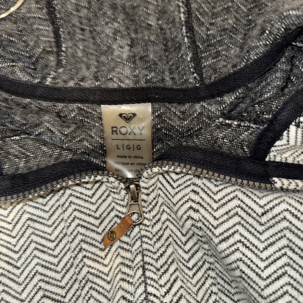 Roxy Hooded Zip Up Jacket Chevron Pattern Fitted … - image 4